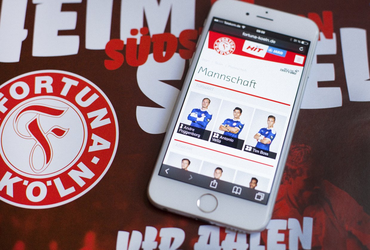 Website der Fortuna Köln auf einem Smartphone