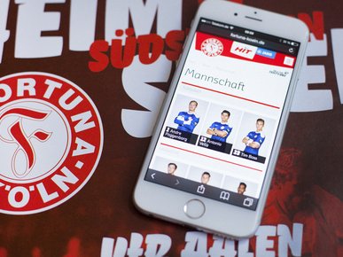 Website der Fortuna Köln auf einem Smartphone